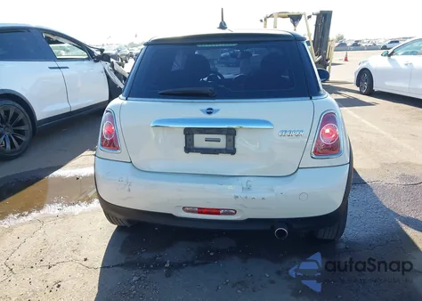 2011 Mini Cooper из США, поврежденный, VIN WMWSU3C58BT096366